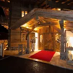 Chaletdorf Auszeit シャレー Hüttschlag