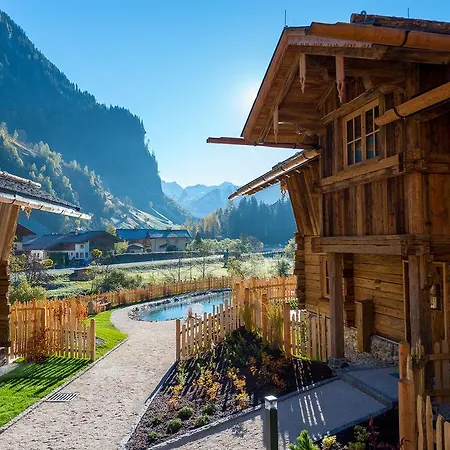 Chaletdorf Auszeit * Hüttschlag