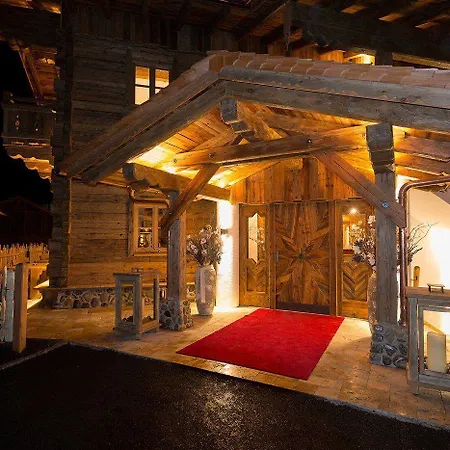 Chaletdorf Auszeit Horská chata Hüttschlag