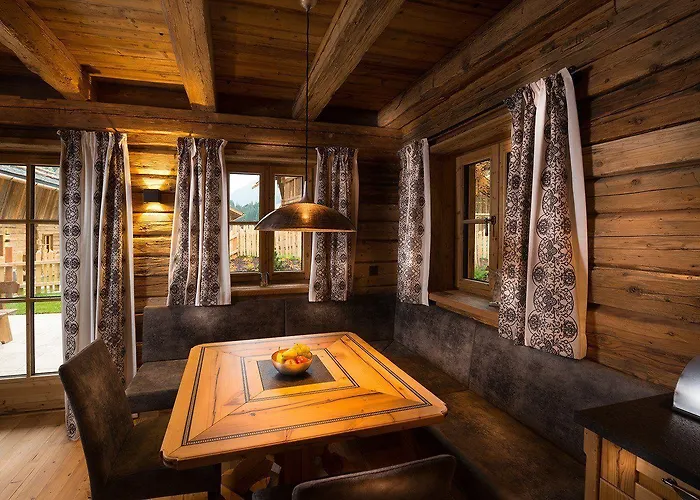 Chaletdorf Auszeit 木屋 Hüttschlag